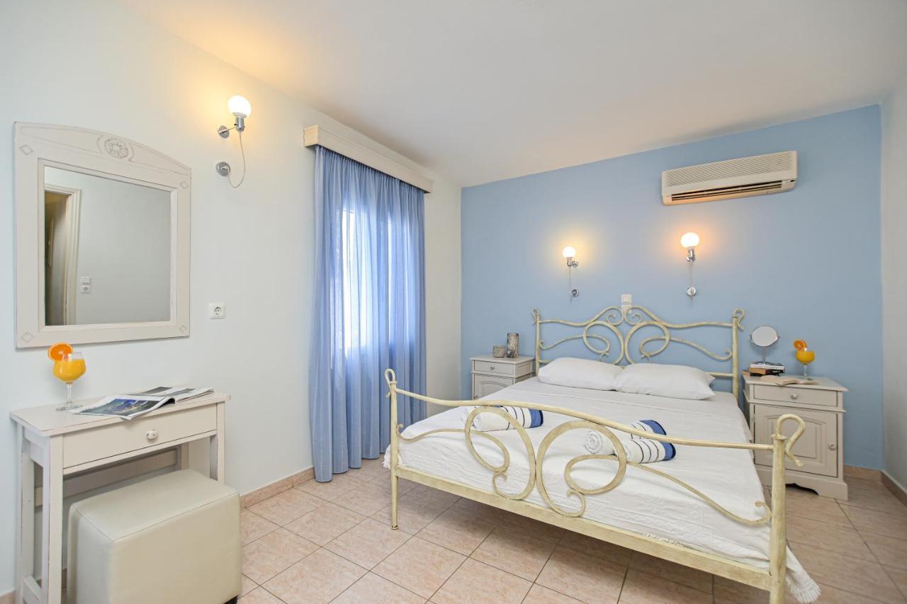 Hotel Naxos Blue Sky à Naxos City Extérieur photo